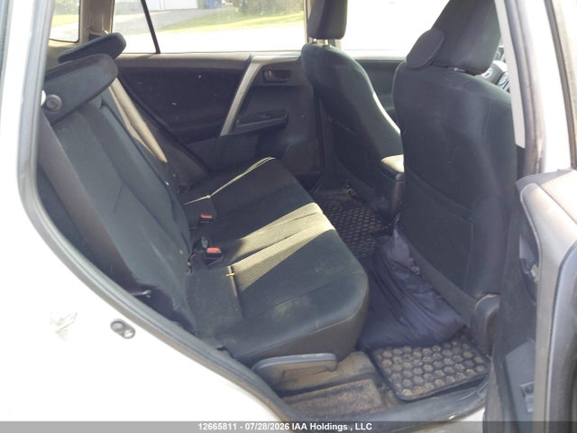Toyota RAV4 LE 2016 2T3BFREV9GW447657 Image 8