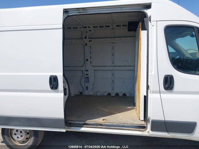 12665814 :رقم المزاد ، 3C6TRVBD9GE131582 vin ، 2016 Ram Promaster 1500 1500 High مزاد بيع