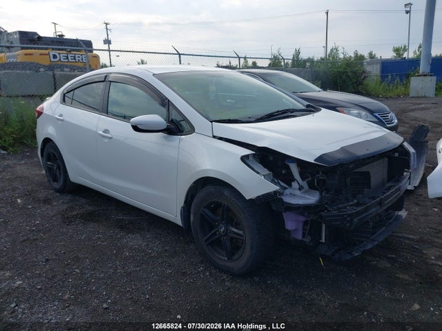 2017 3KPFL4A72HE135195 main image