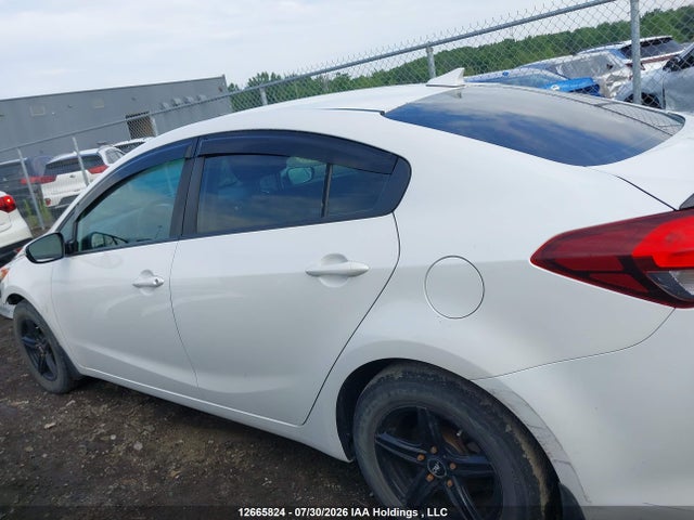 KIA Forte Lx/s 2017 3KPFL4A72HE135195 Image 15