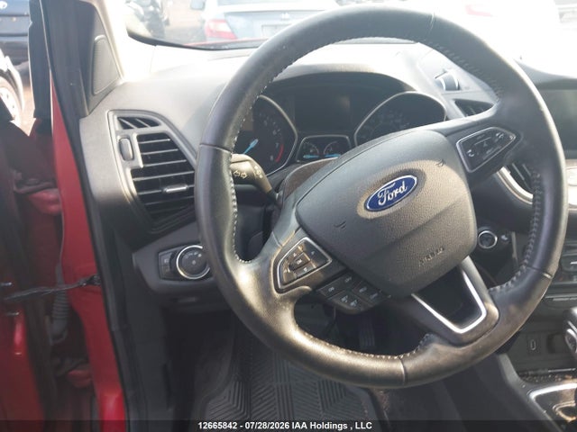 Ford ESCAPE SE 2019 1FMCU9GD6KUB12842 Image 17