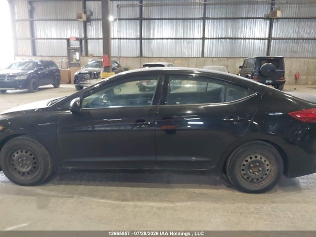Продажа на аукционе авто 2017 Hyundai Elantra Se, vin: 5NPD74LF4HH081734, номер лота: 12665857