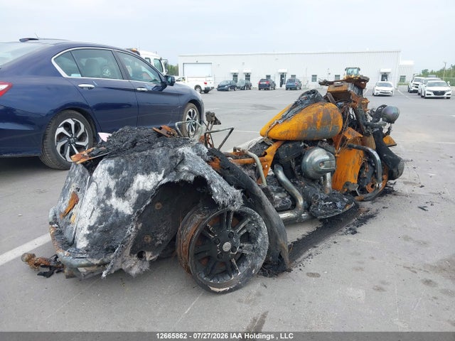 Harley-Davidson Flhtcutg Tri Glide Ultra 2014 5HD1MALA2EB853344 Image 4