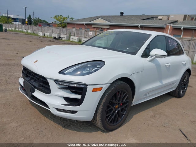 Porsche Macan Gts 2018 WP1AG2A58JLB63323 Image 2