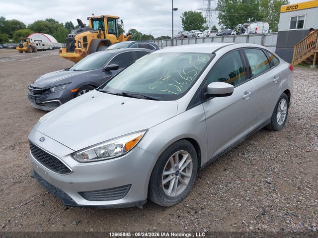 Ford FOCUS SE 2018 1FADP3F20JL310789 Image 2