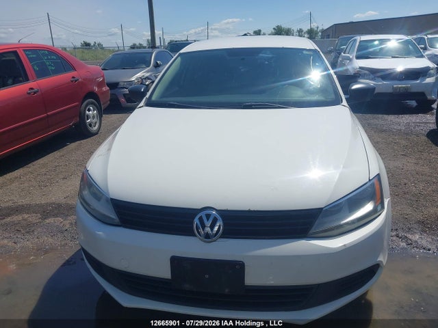 12665901 :رقم المزاد ، 3VW2K7AJ6DM422230 vin ، 2013 Volkswagen Jetta 2.0l Trendline/2.0l Trendline+ مزاد بيع