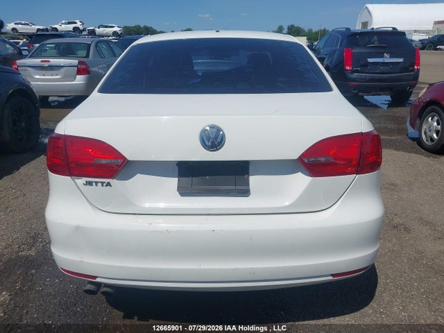 12665901 :رقم المزاد ، 3VW2K7AJ6DM422230 vin ، 2013 Volkswagen Jetta 2.0l Trendline/2.0l Trendline+ مزاد بيع