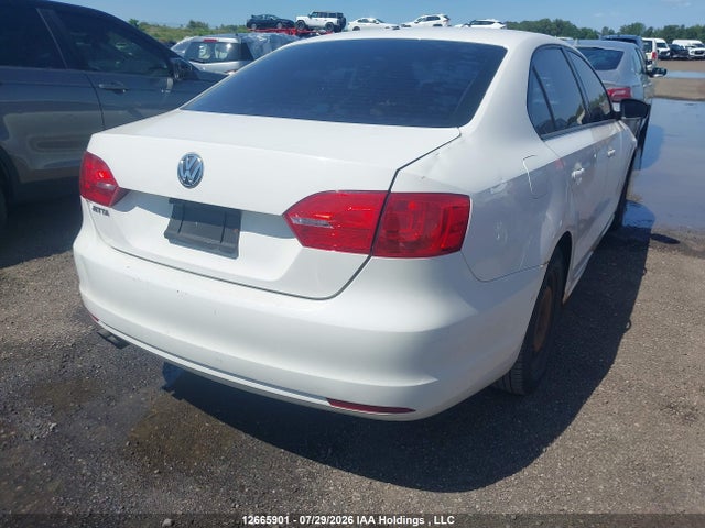 12665901 :رقم المزاد ، 3VW2K7AJ6DM422230 vin ، 2013 Volkswagen Jetta 2.0l Trendline/2.0l Trendline+ مزاد بيع