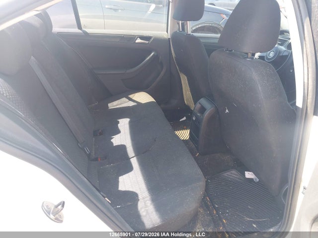 12665901 :رقم المزاد ، 3VW2K7AJ6DM422230 vin ، 2013 Volkswagen Jetta 2.0l Trendline/2.0l Trendline+ مزاد بيع