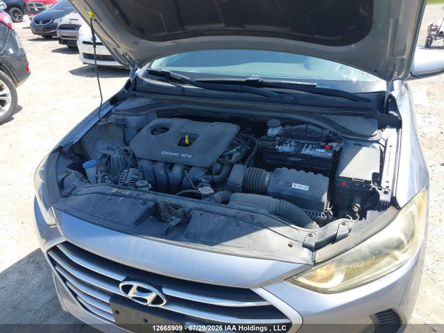 Hyundai ELANTRA SE 2017 5NPD74LFXHH135490 Image 10