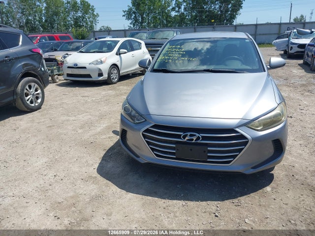 Hyundai ELANTRA SE 2017 5NPD74LFXHH135490 Image 12