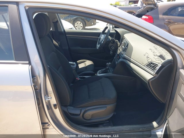 Hyundai ELANTRA SE 2017 5NPD74LFXHH135490 Image 5