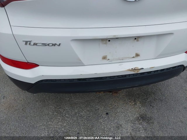 2016 Hyundai Tucson Limited/sport And Eco/se მანქანა იყიდება აუქციონზე, vin: KM8J3CA40GU212636, აუქციონის ნომერი: 12665929