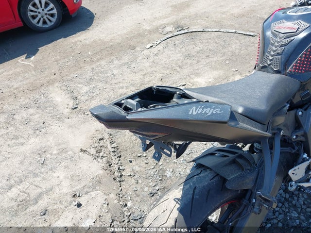 12665957 :رقم المزاد ، JKBZXJG15NA019304 vin ، 2022 Kawasaki Zx636 K مزاد بيع