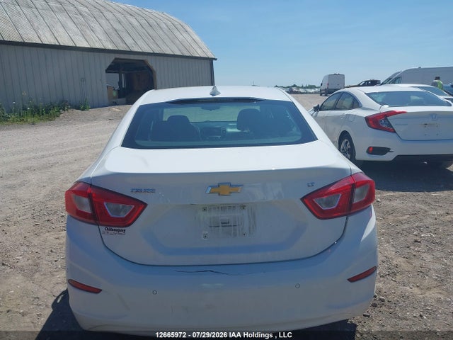 Продажа на аукционе авто 2018 Chevrolet Cruze Lt, vin: 1G1BE5SM0J7197082, номер лота: 12665972