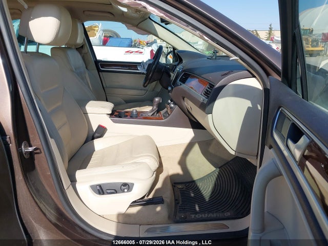 Продаж на аукціоні авто 2014 Volkswagen Touareg V6, vin: WVGEF9BP9ED012422, номер лоту: 12666005