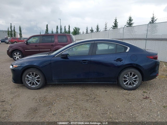 JM1BPACM9S1777637 Mazda 3 Preferred
