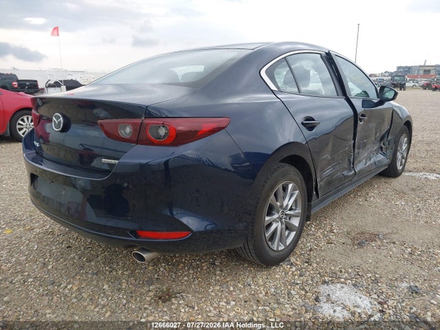 JM1BPACM9S1777637 Mazda 3 Preferred