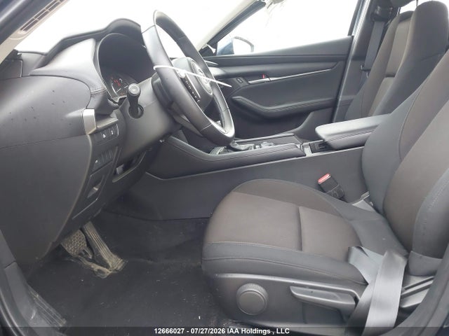 JM1BPACM9S1777637 Mazda 3 Preferred