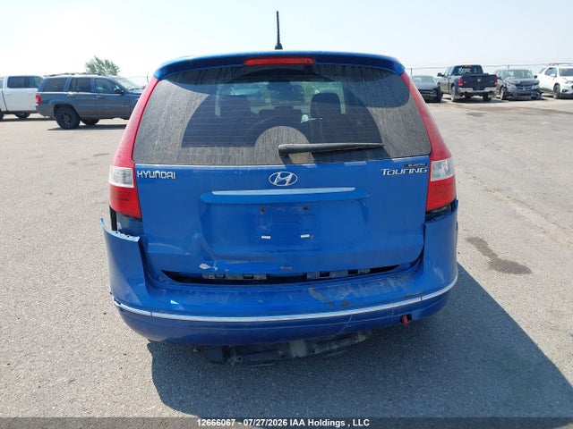 12666067 :رقم المزاد ، KMHDC8AE3AU074228 vin ، 2010 Hyundai Elantra Touring Gls/se مزاد بيع