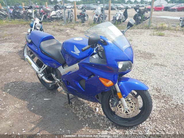2000 Honda Vfr800 Fi მანქანა იყიდება აუქციონზე, vin: JH2RC4620YM200435, აუქციონის ნომერი: 12666068