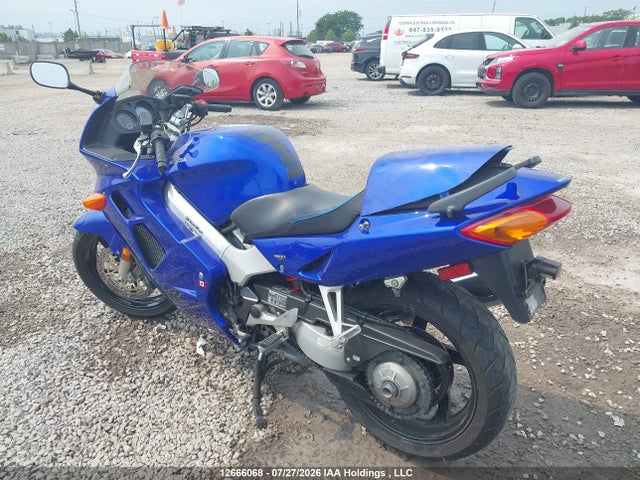 2000 Honda Vfr800 Fi მანქანა იყიდება აუქციონზე, vin: JH2RC4620YM200435, აუქციონის ნომერი: 12666068