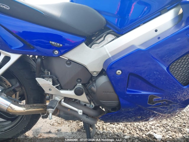 2000 Honda Vfr800 Fi მანქანა იყიდება აუქციონზე, vin: JH2RC4620YM200435, აუქციონის ნომერი: 12666068
