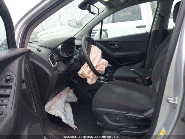 3GNCJKSB7KL366667 Chevrolet TRAX LS