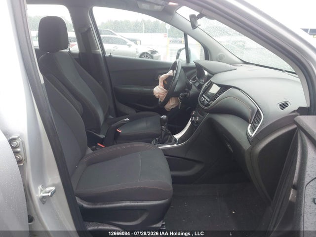 3GNCJKSB7KL366667 Chevrolet TRAX LS