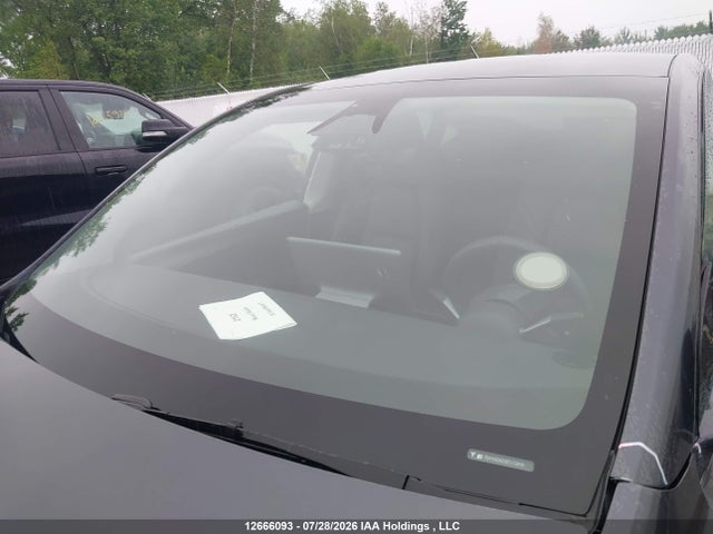 2025 Tesla Model Y მანქანა იყიდება აუქციონზე, vin: 7SAYGDEE1SF275619, აუქციონის ნომერი: 12666093