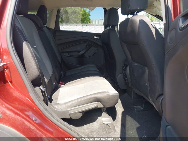 2015 Ford Escape Se მანქანა იყიდება აუქციონზე, vin: 1FMCU0GX6FUC52093, აუქციონის ნომერი: 12666100