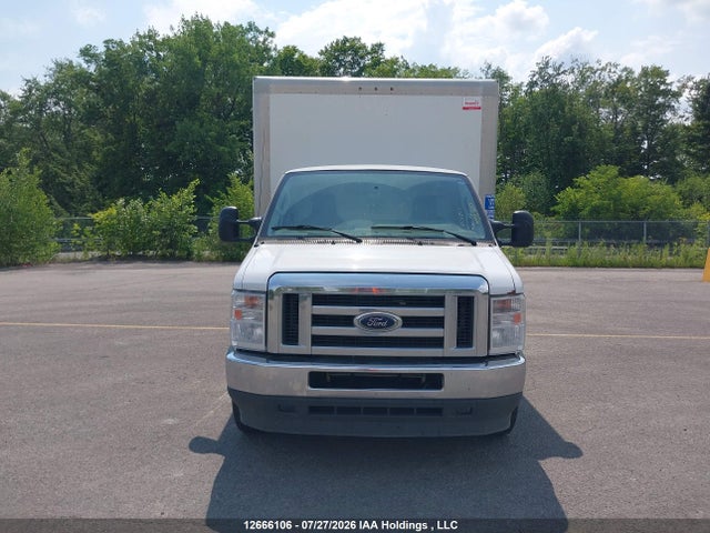 Ford Econoline E450 Super Duty Cutaway Van 2022 1FDWE4FK8NDC02169 Image 12