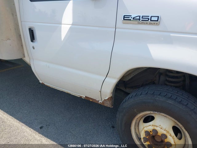 Ford Econoline E450 Super Duty Cutaway Van 2022 1FDWE4FK8NDC02169 Image 19