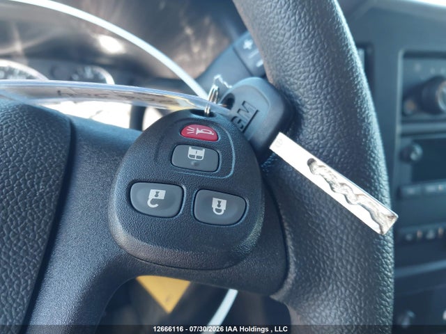 2026 Chevrolet Express G2500 მანქანა იყიდება აუქციონზე, vin: 1GCWGAFP2T1255523, აუქციონის ნომერი: 12666116