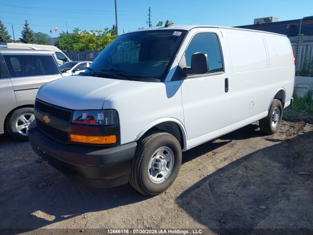 2026 Chevrolet Express G2500 მანქანა იყიდება აუქციონზე, vin: 1GCWGAFP2T1255523, აუქციონის ნომერი: 12666116