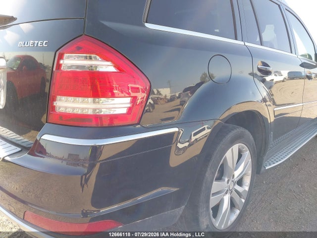 2011 Mercedes-benz Gl 350 Bluetec მანქანა იყიდება აუქციონზე, vin: 4JGBF2FE1BA627336, აუქციონის ნომერი: 12666118