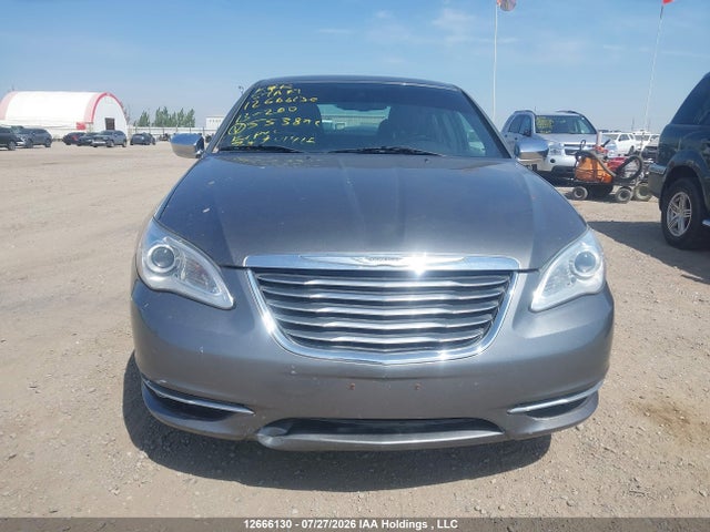 Продажа на аукционе авто 2013 Chrysler 200, vin: 1C3CCBCGXDN553972, номер лота: 12666130