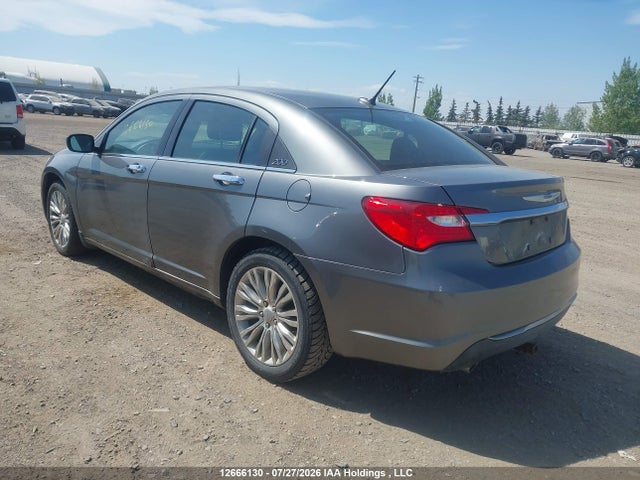 Продажа на аукционе авто 2013 Chrysler 200, vin: 1C3CCBCGXDN553972, номер лота: 12666130