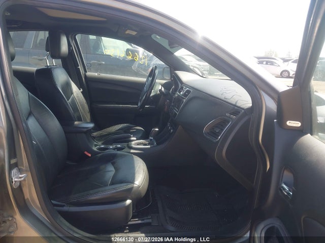 Продаж на аукціоні авто 2013 Chrysler 200, vin: 1C3CCBCGXDN553972, номер лоту: 12666130