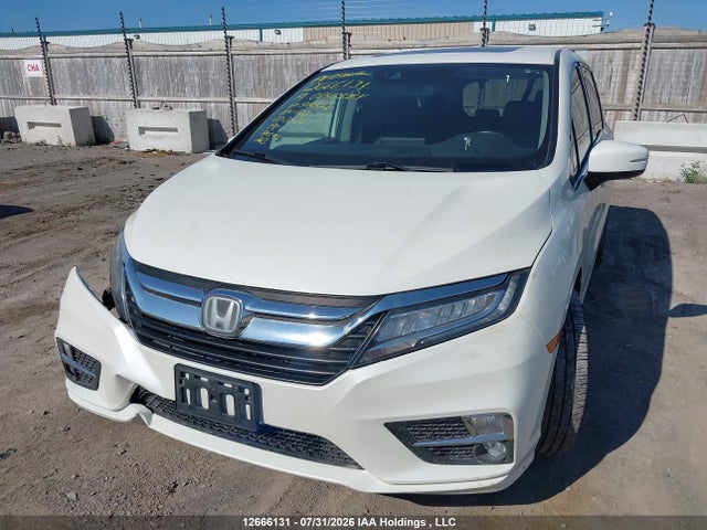 Honda Odyssey Touring 2019 5FNRL6H80KB500952 Image 2