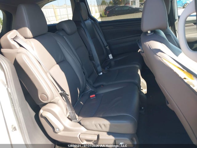 Honda Odyssey Touring 2019 5FNRL6H80KB500952 Image 8