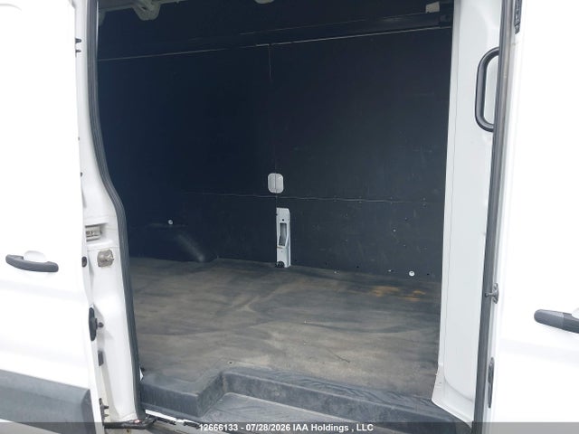 Продажа на аукционе авто 2024 Ford Transit T-250, vin: 1FTBR3X83RKB23479, номер лота: 12666133