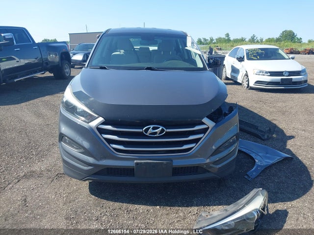 Продажа на аукционе авто 2017 Hyundai Tucson, vin: KM8J23A42HU577307, номер лота: 12666154