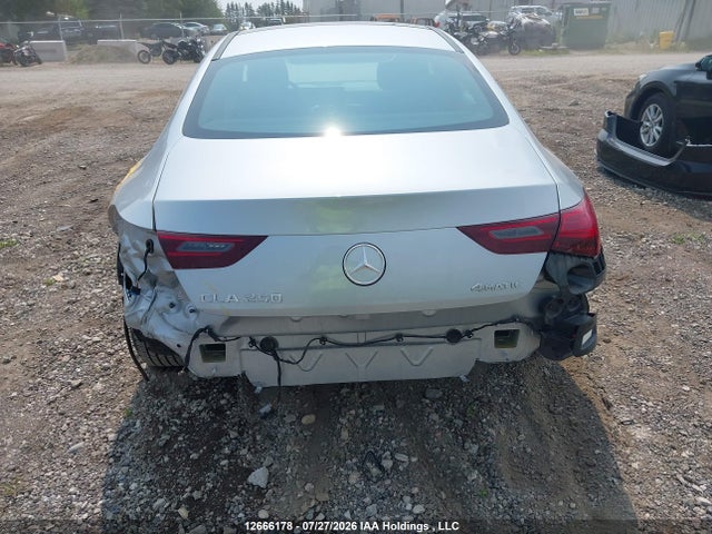 W1K5J4HB9TN574576 Mercedes-Benz CLA 250 4MATIC