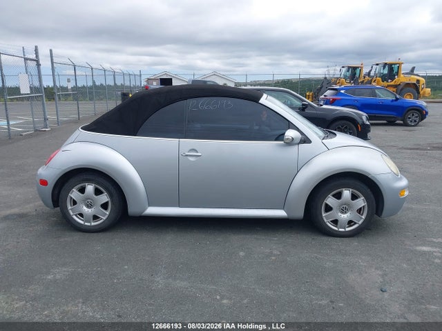 12666193 :رقم المزاد ، 3VWDD21Y83M322468 vin ، 2003 Volkswagen New Beetle Glx مزاد بيع