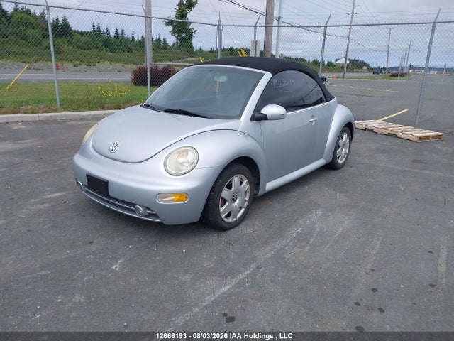 12666193 :رقم المزاد ، 3VWDD21Y83M322468 vin ، 2003 Volkswagen New Beetle Glx مزاد بيع