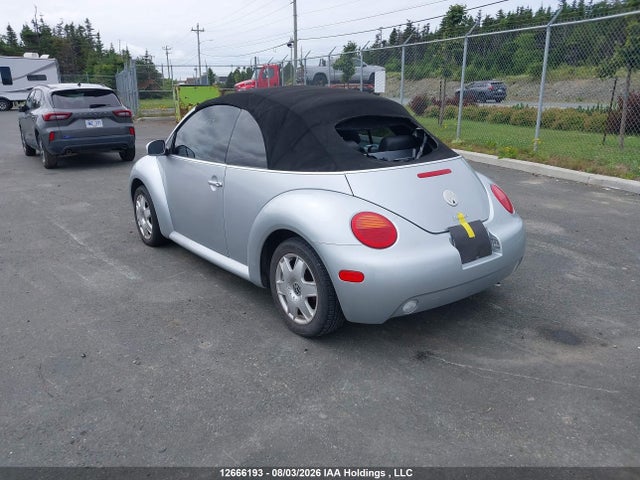 12666193 :رقم المزاد ، 3VWDD21Y83M322468 vin ، 2003 Volkswagen New Beetle Glx مزاد بيع