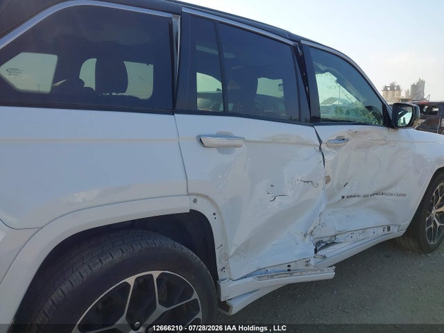Продаж на аукціоні авто 2024 Jeep Grand Cherokee Summit Reserve, vin: 1C4RJHEG5R8620172, номер лоту: 12666210