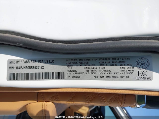 Продаж на аукціоні авто 2024 Jeep Grand Cherokee Summit Reserve, vin: 1C4RJHEG5R8620172, номер лоту: 12666210