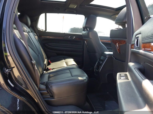 Lincoln MKT 2015 2LMHJ5NK0FBL00037 Image 8